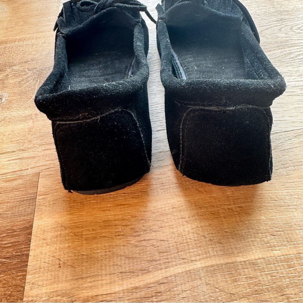 Minnetonka Black Suede Moccasin Flats - Picture 3 of 6